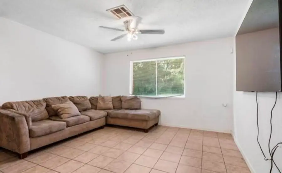 5830 Woodview Drive, Houston, TX 77396 - #2