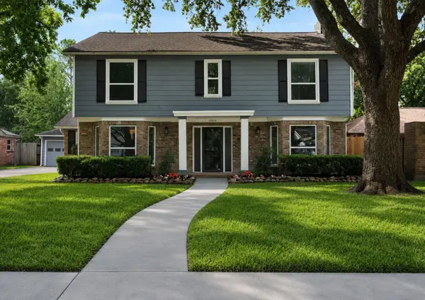 12019 Sugar Springs Drive, Houston, TX 77077