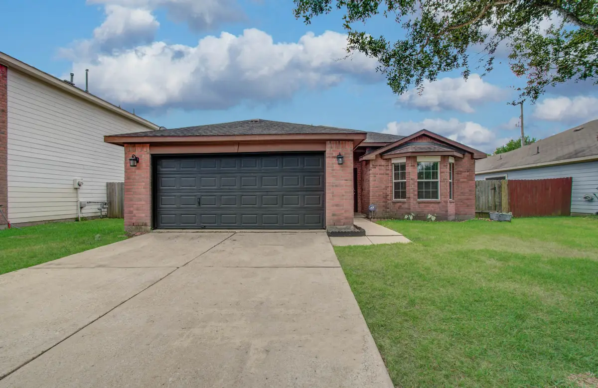3910 Ridge Canyon Road, Baytown, TX 77521 - #1