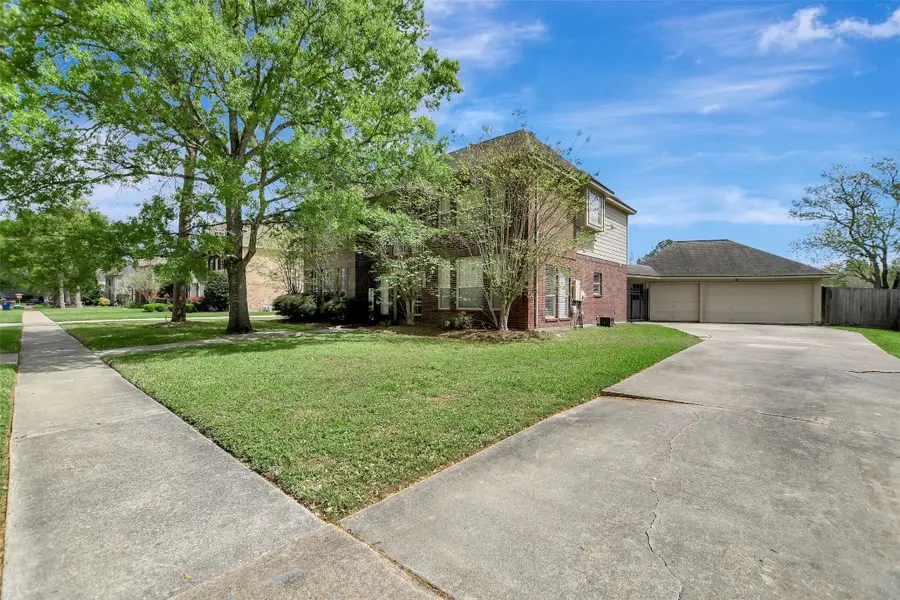 1209 Twin Oaks Street, Friendswood, TX 77546 - #3