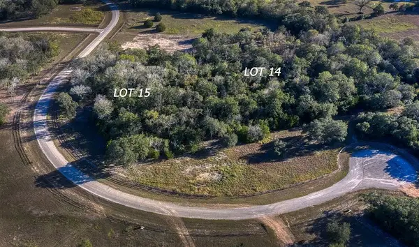149 Woodland Meadows Lane, La Grange, TX 78945