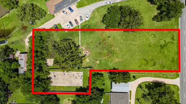 Lot 1 E E Brazos Avenue, West Columbia, TX 77486