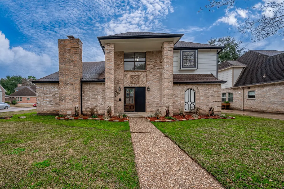 919 Mockingbird Way, Sugar Land, TX 77478 - #1