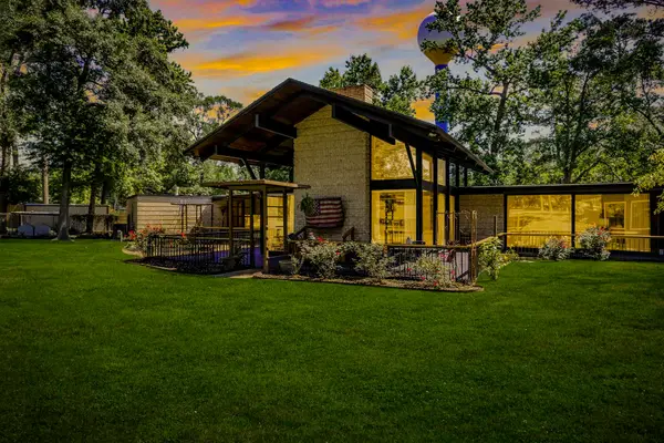 146 Billandrea Lane, Panorama Village, TX 77304