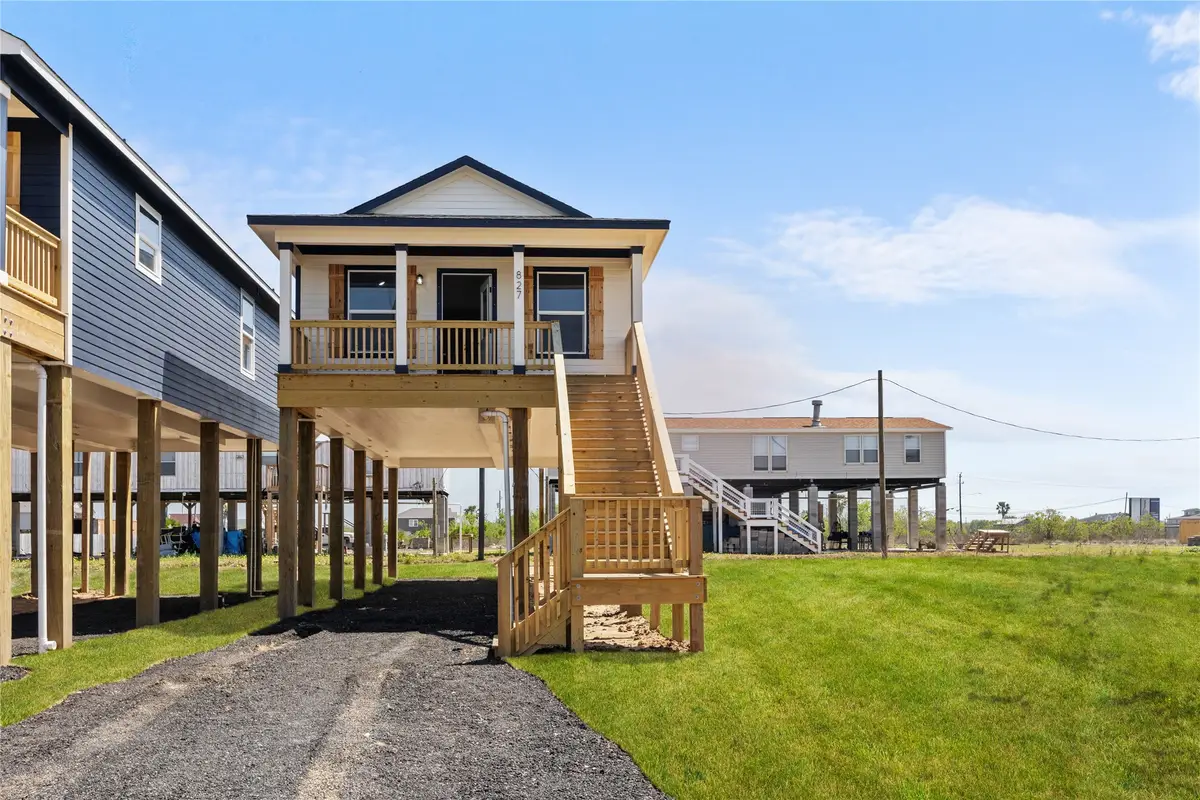 827 22nd Street, San Leon, TX 77539 - Image #1