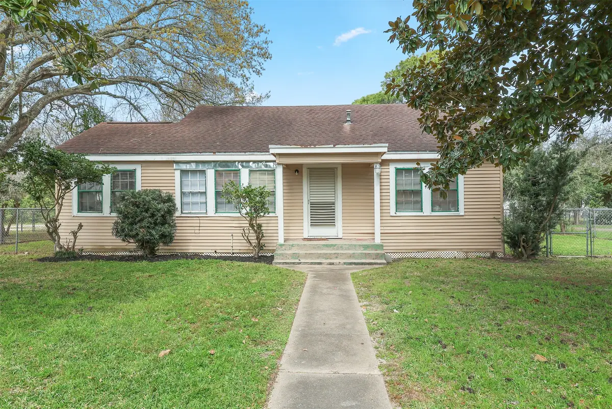 630 Orange Street, La Marque, TX 77568 - #1