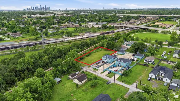 00 Glass Street, Houston, TX 77016