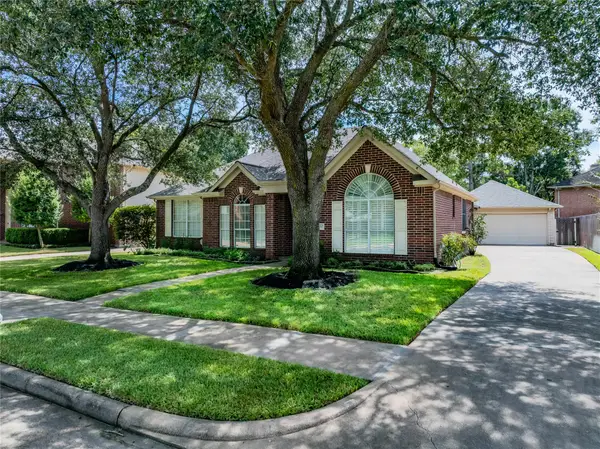 22507 Wildwood Grove Drive, Katy, TX 77450