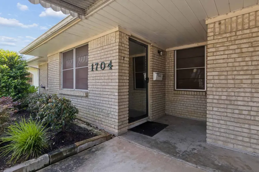 1704 Brenda Lane, Pasadena, TX 77502 - #2