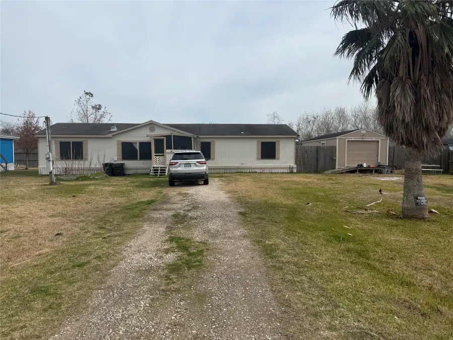 321 Tennyson Street, Dickinson, TX 77539 - Image #2