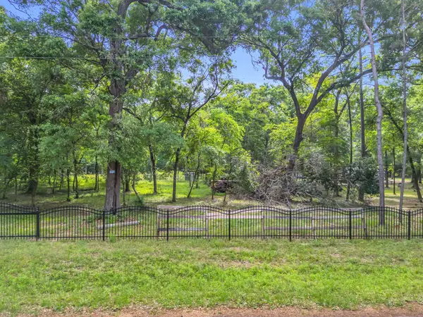24466 Pine Creek Road, Hockley, TX 77447