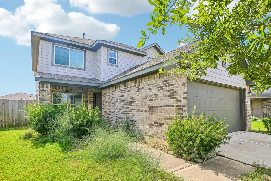 184 Kelly Street, Angleton, TX 77515 - #2