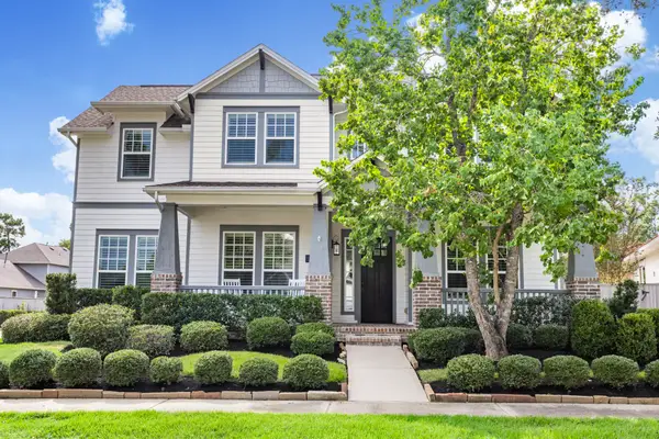11 W Sawyer Ridge Drive, The Woodlands, TX 77389
