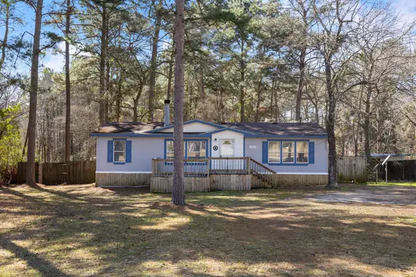 4460 Grand Oaks Drive, Willis, TX 77378