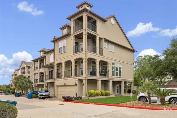 18725 Egret Oaks Lane, Webster, TX 77058