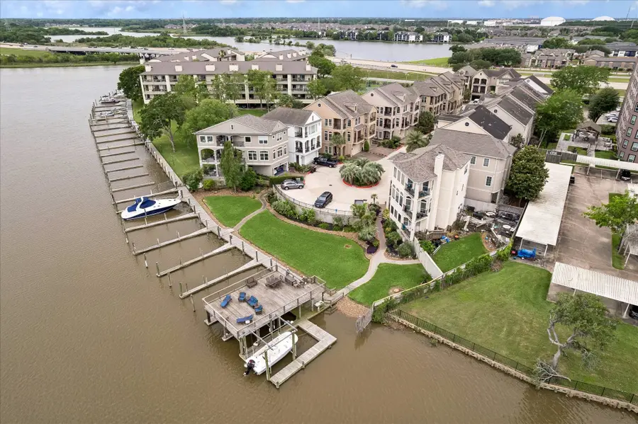 18725 Egret Oaks Lane, Webster, TX 77058 - #2