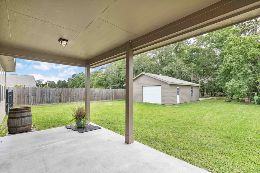 426 Kickapoo Drive, Anahuac, TX 77514 - #3