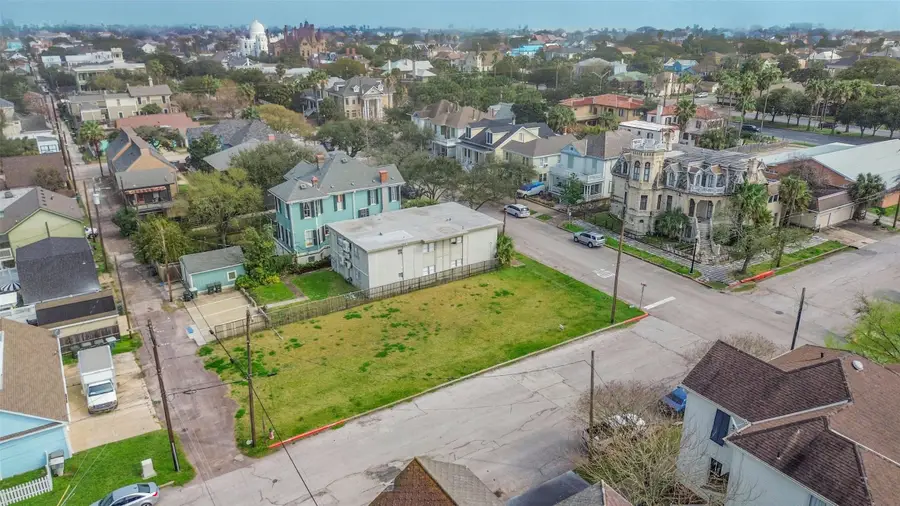 1628 Sealy Street, Galveston, TX 77550 - #3
