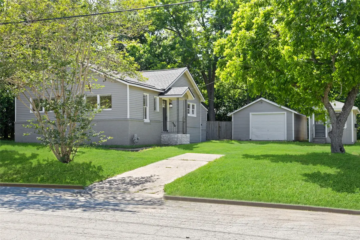 620 S Bell Street, Bellville, TX 77418 - #1