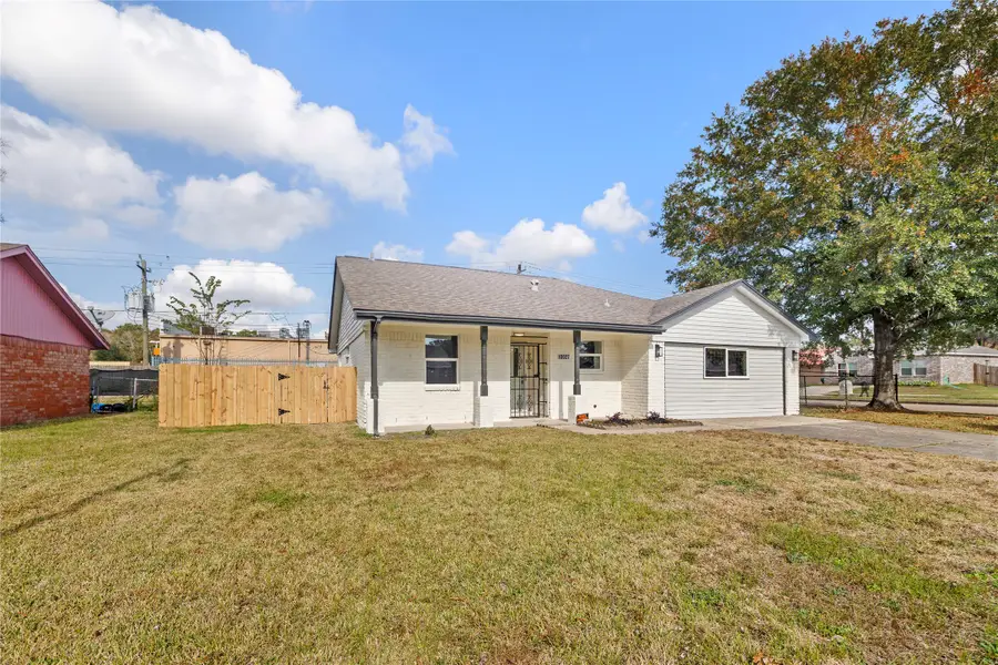 10027 Valley Sun Drive, Houston, TX 77078 - Image #2