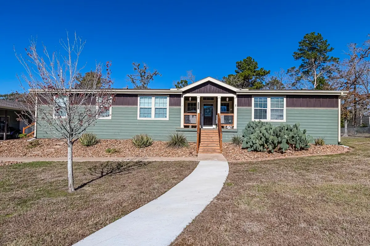 120 Mary Drive, Huntsville, TX 77320 - Image #1