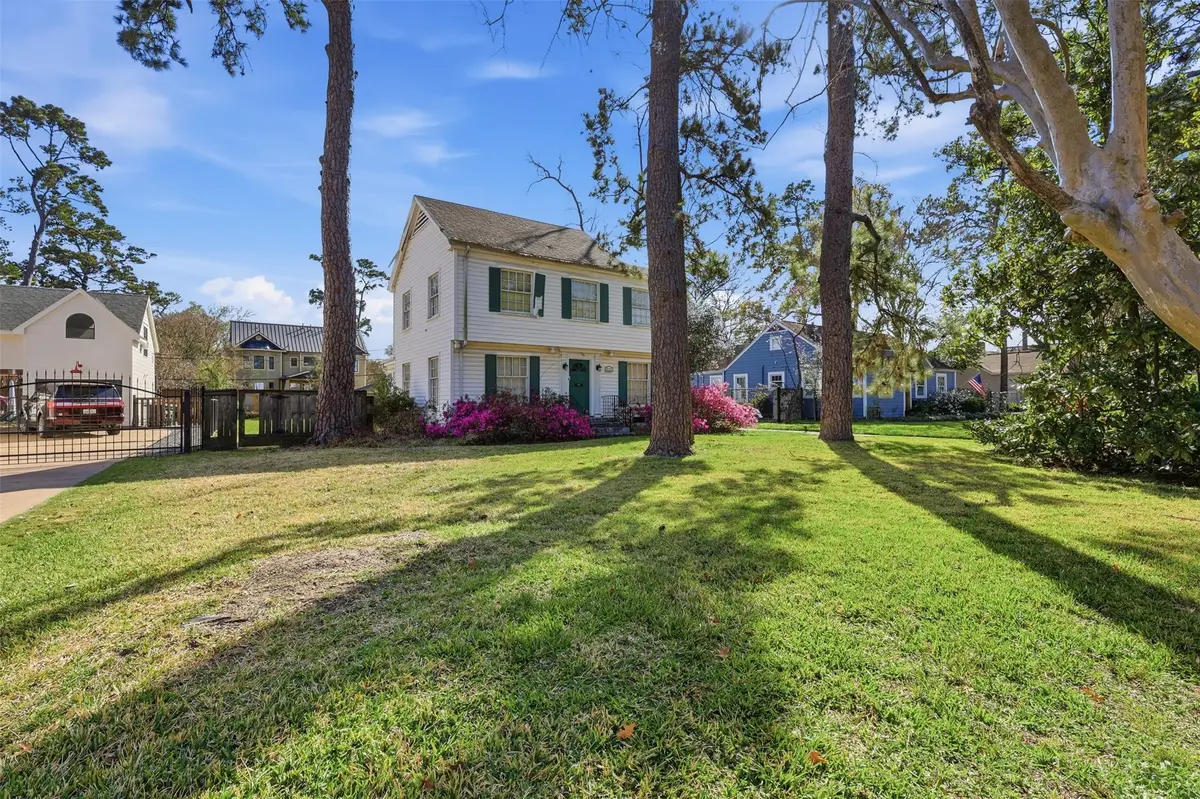 323 W 33rd Street, Houston, TX 77018 - #1