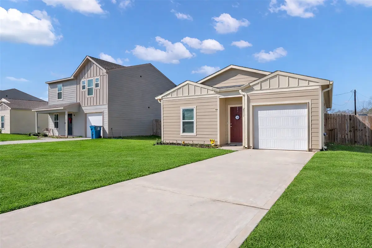 2511 17th Street, Hempstead, TX 77445 - #1