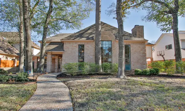 6903 Ashmore Drive, Houston, TX 77069