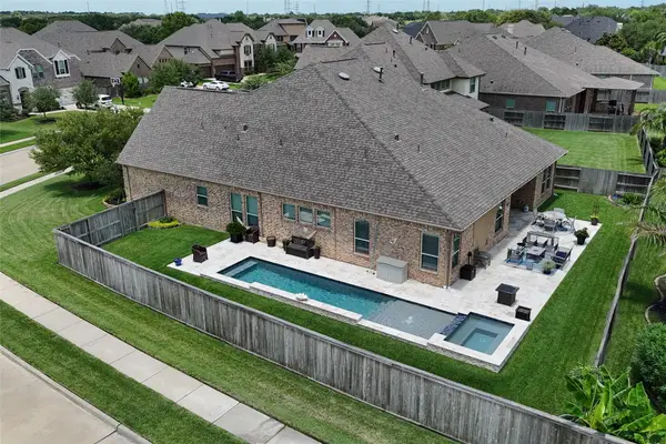 4039 Maybrook Lane, League City, TX 77573