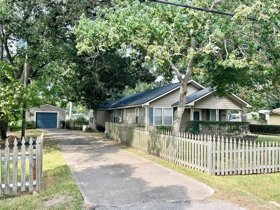 310 Newman Road, La Marque, TX 77568 - Image #2