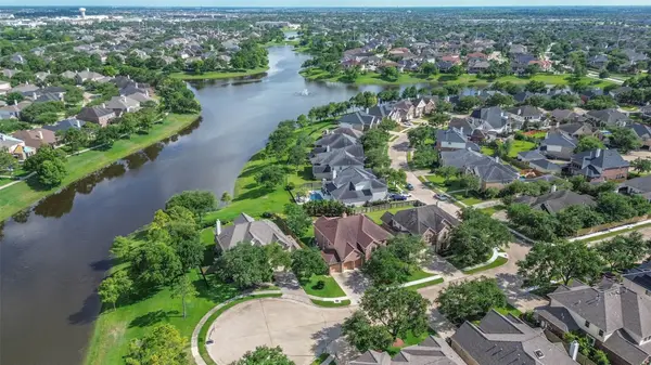12206 Bell Creek Drive, Pearland, TX 77584