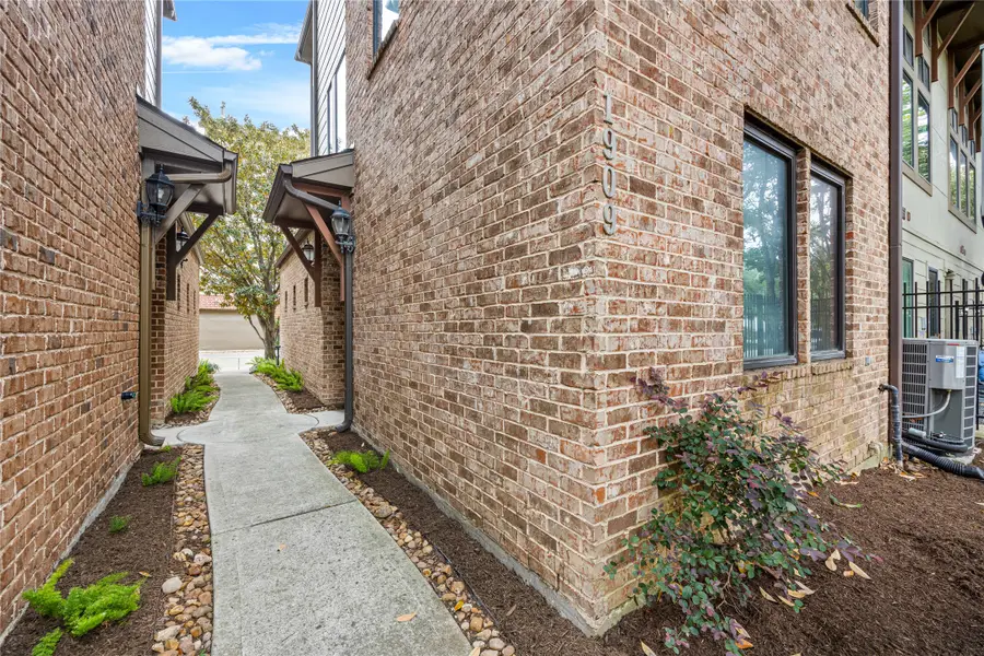 1909 Summer Street, Houston, TX 77007 - #2