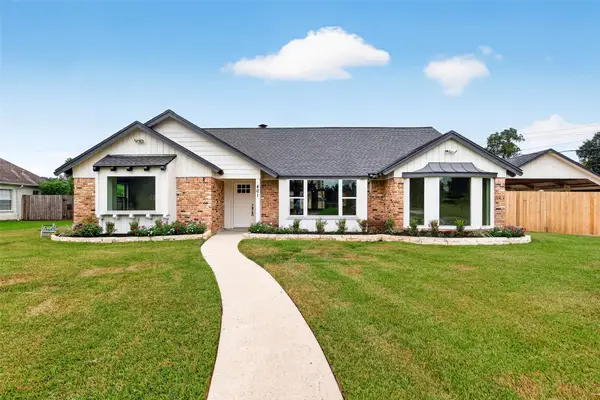 401 Shirleen Drive, Seabrook, TX 77586