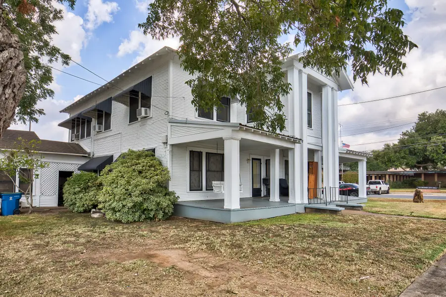 158 E Colorado, La Grange, TX 78945 - #3