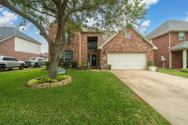 4512 Waverly Canyon Lane, League City, TX 77573