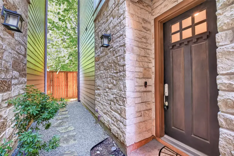816 Yale Street #C, Houston, TX 77007 - #3