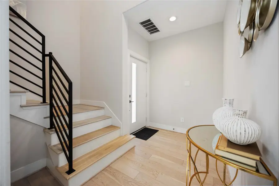 2507 N Macgregor Way, Houston, TX 77004 - Image #3