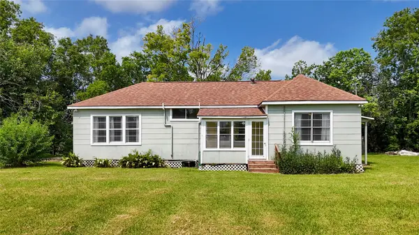 12903 Sandpiper Road, Angleton, TX 77515