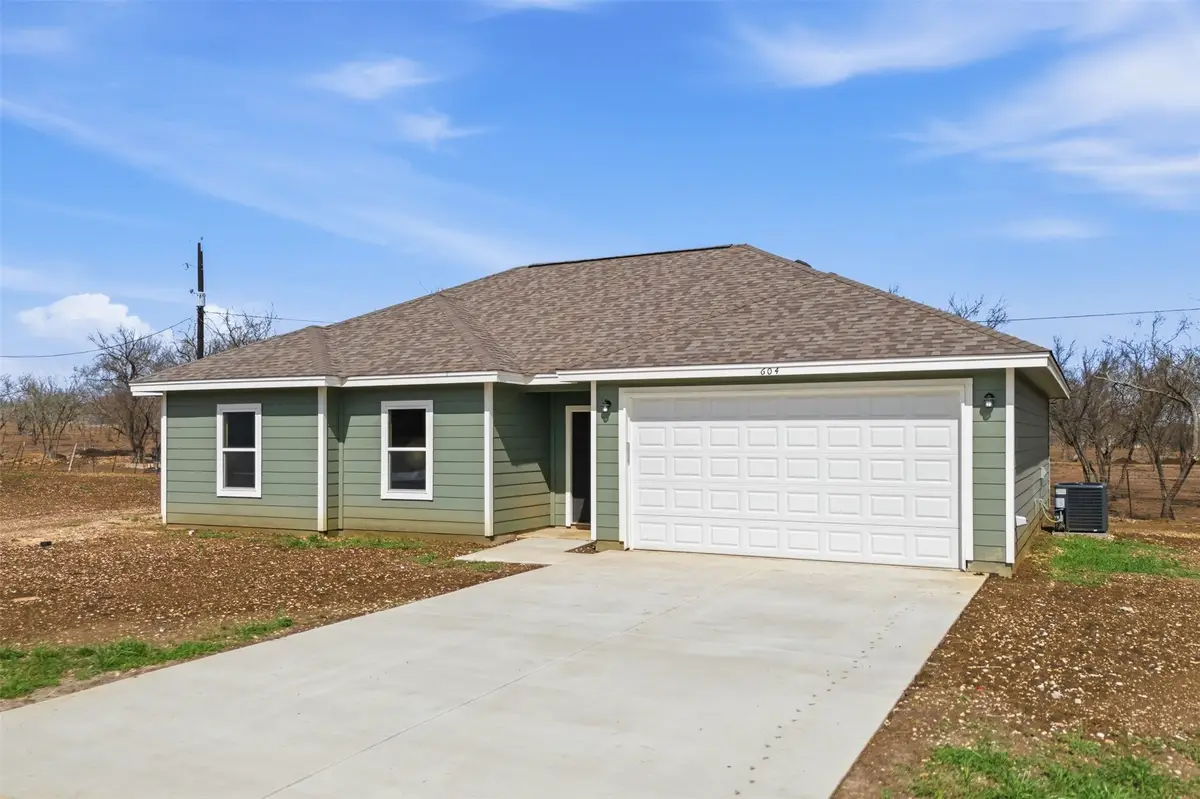 604 Mustang Circle, Nixon, TX 78140 - #1