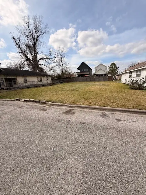 3319 Europa Street, Houston, TX 77022 - #3