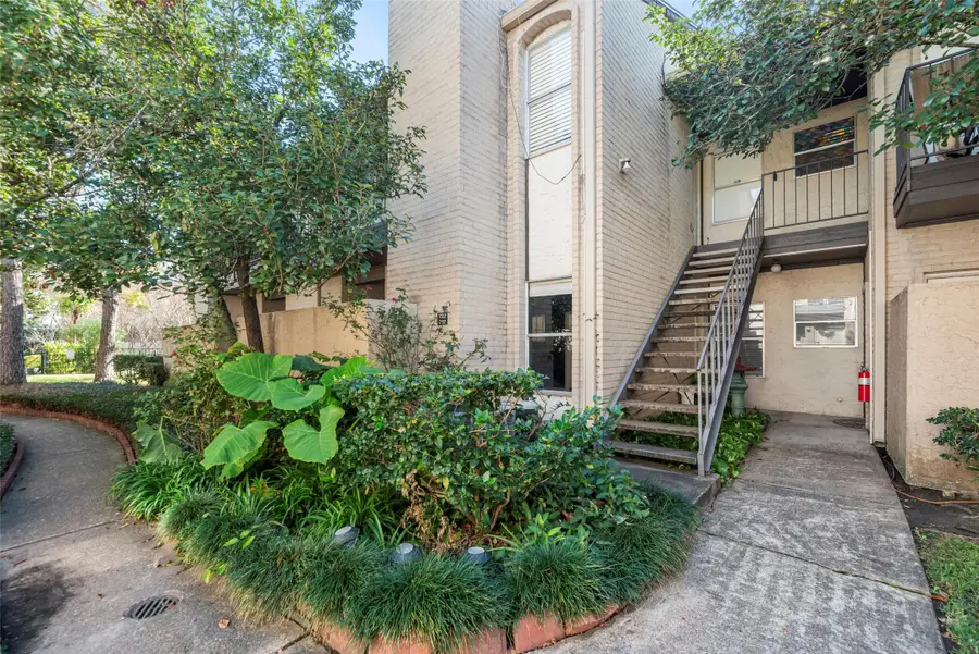 2021 Spenwick Drive #712, Houston, TX 77055 - Image #2