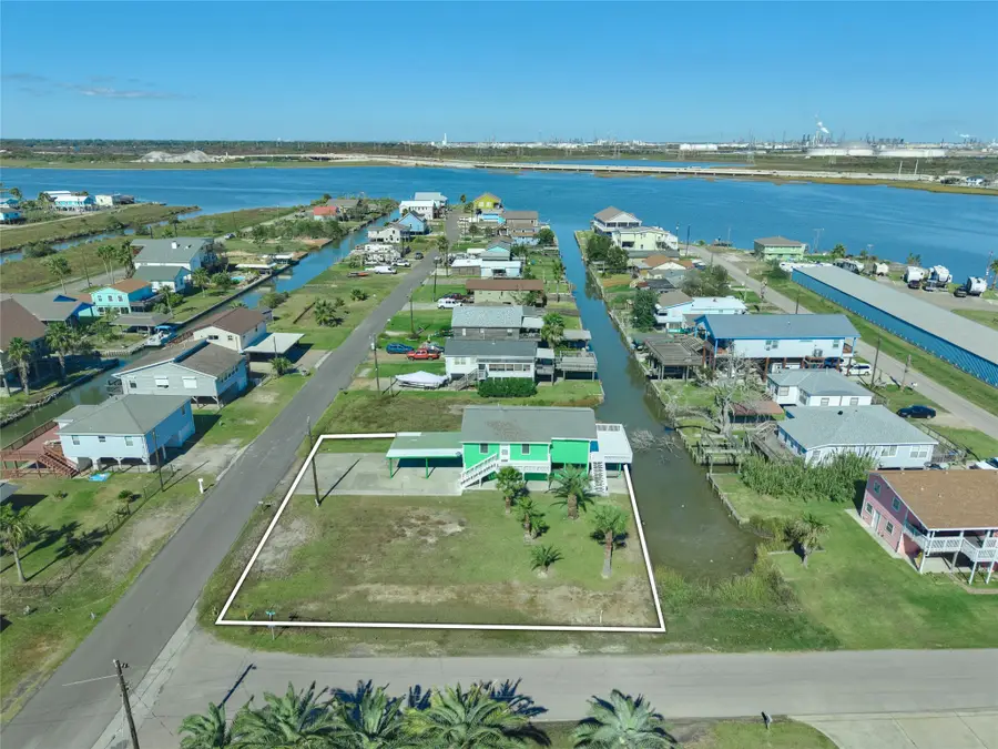 7117 Delesandri Drive, Hitchcock, TX 77563 - Image #3