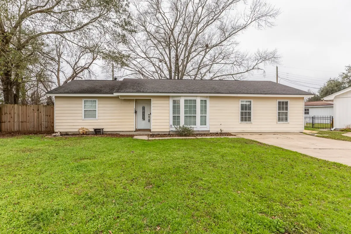 970 Charleston Circle, Bridge City, TX 77611 - #1