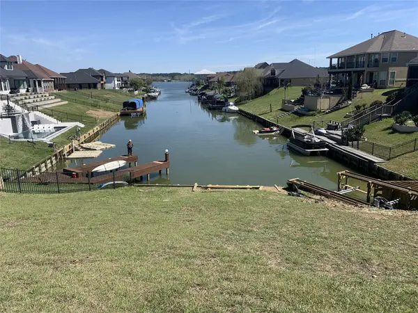 10890 Decatur, Willis, TX 77318