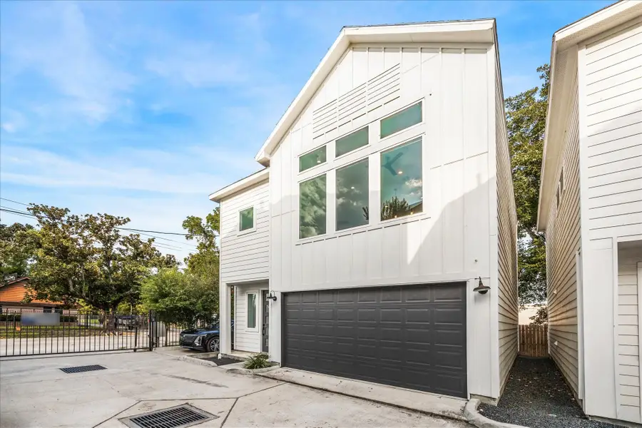 105 W Whitney Street #A, Houston, TX 77018 - Image #2