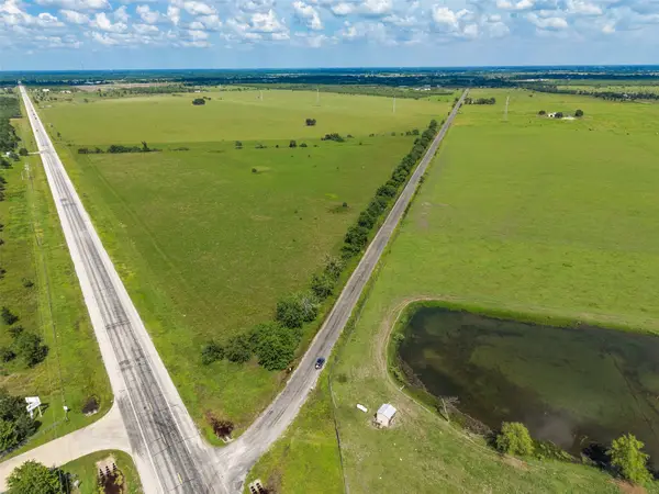 8719 Hwy 159 E Highway, Bellville, TX 77418