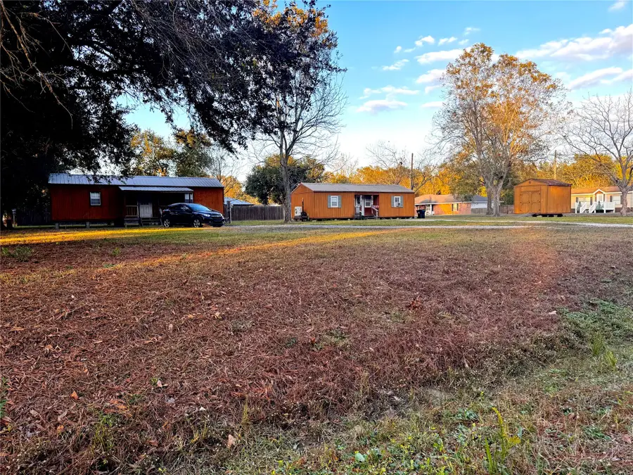 369 E Chestnut Street, Winnie, TX 77665 - Image #3