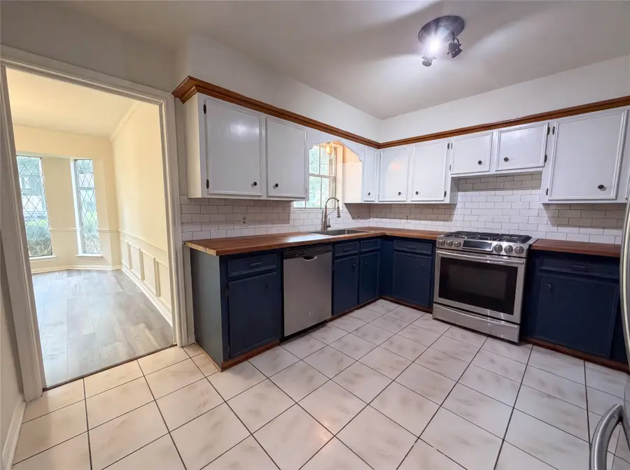 17518 Rustington Drive, Spring, TX 77379 - #2