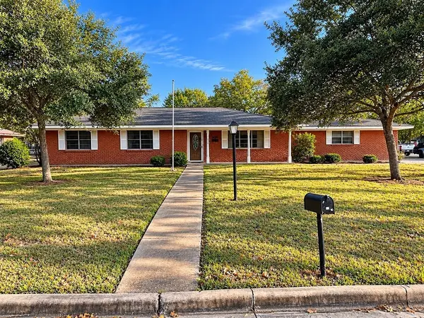 107 Franklin Street, Weimar, TX 78962