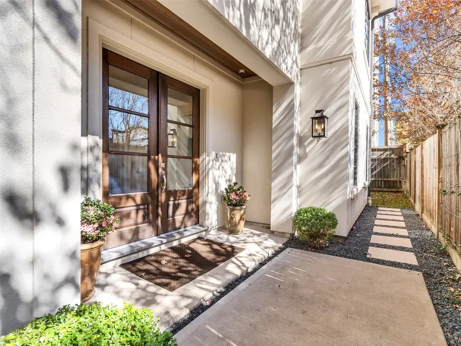 1111 Rosine Street, Houston, TX 77019 - Image #2